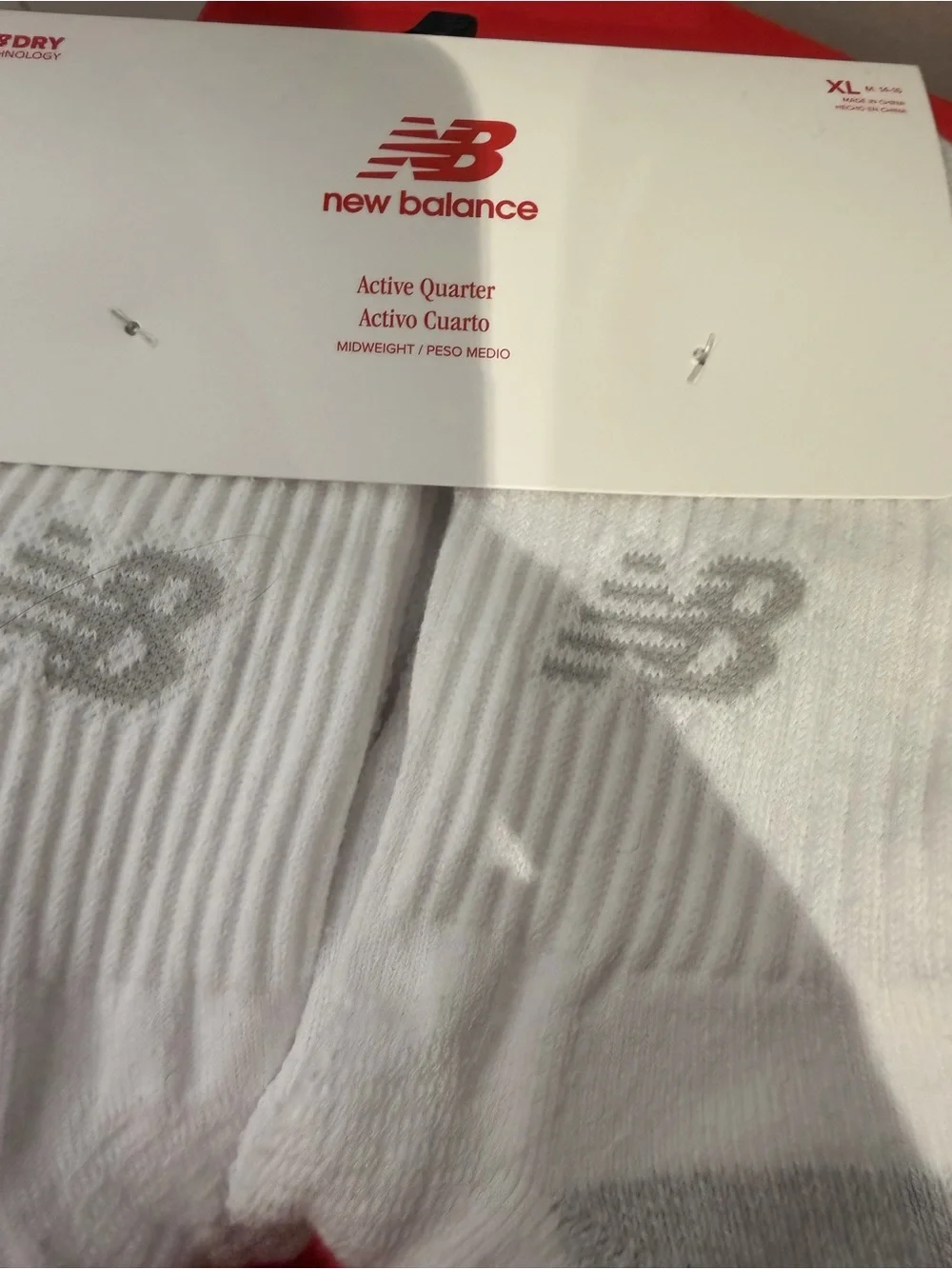 New Balance White Athletic active Quarter Socks with Gray Accents 6 pairs new